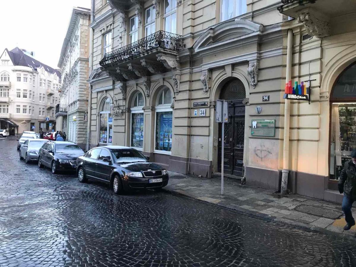 Apartments On Shevchenko Avenue Лвив Екстериор снимка